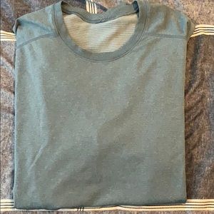 Lulu lemon shirt